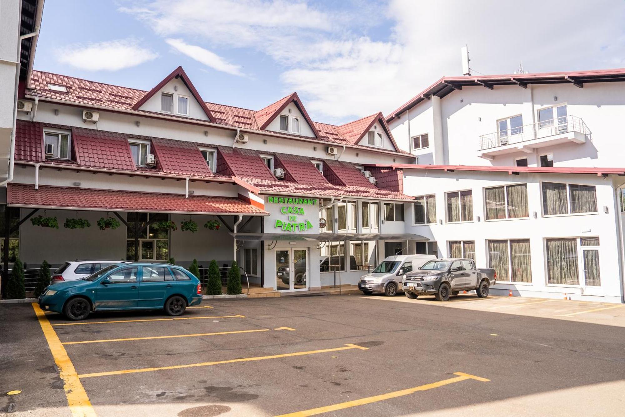 Hotel Casa De Piatra Scheia Exteriör bild